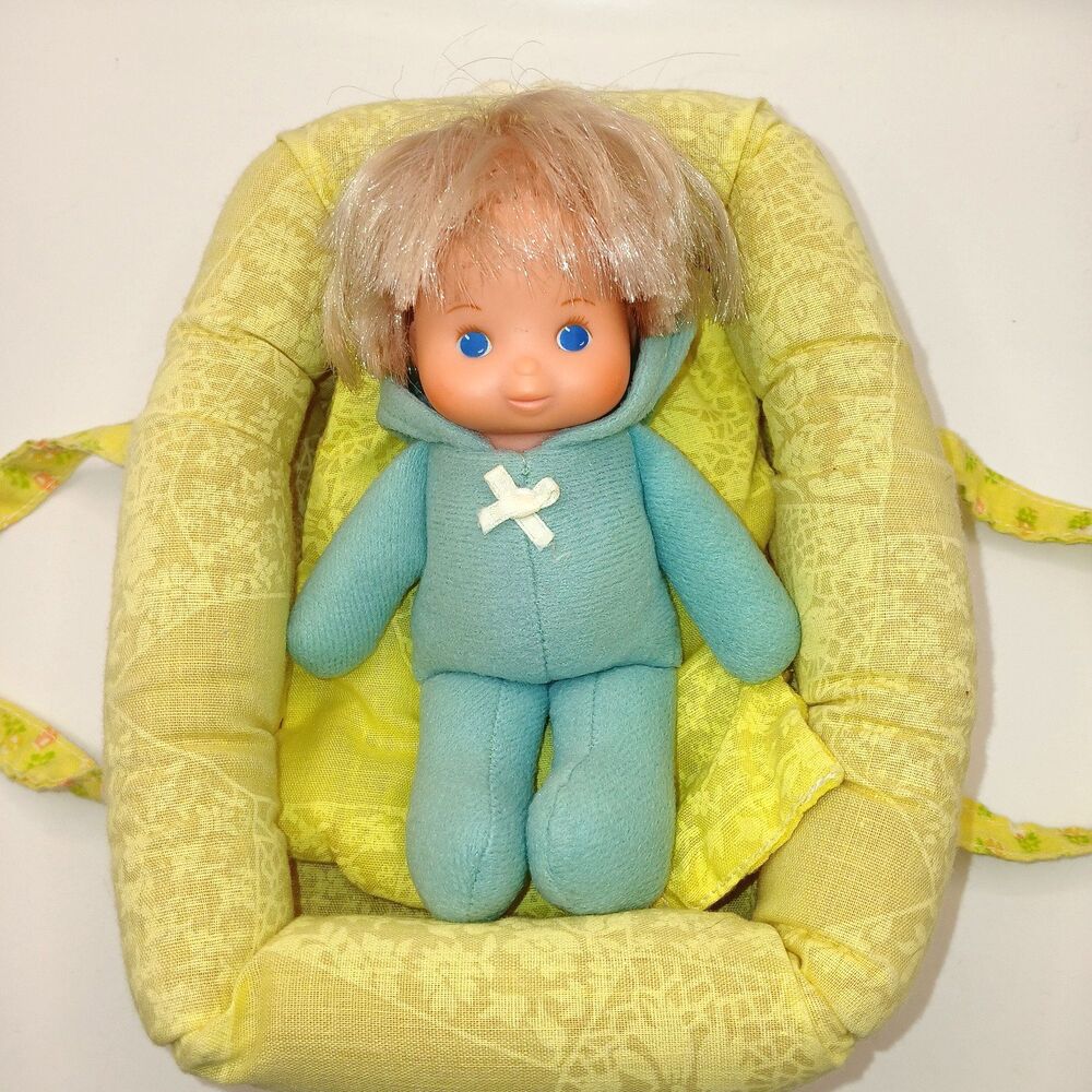 Vintage Fisher-Price Toy Bundle Up Baby #244 1979 in Crib Carrier w/ Blanket